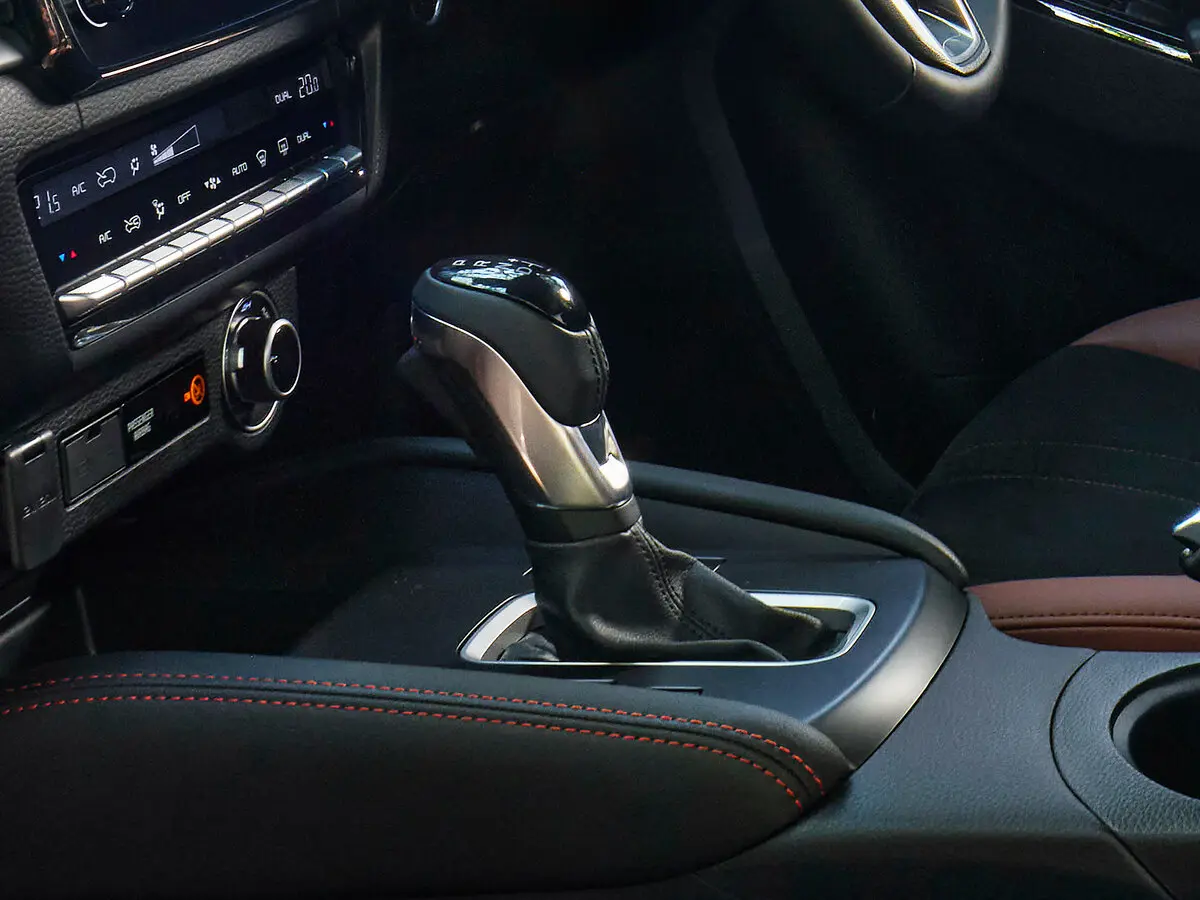 Mazda BT-50 III Рестайлинг Пикап Двойная кабина — сүрөт 10