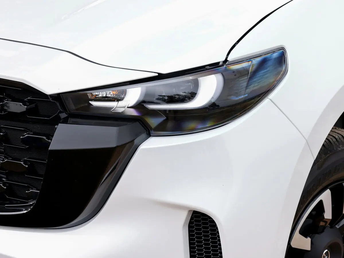 Mazda BT-50 III Рестайлинг Пикап Двойная кабина — сүрөт 12