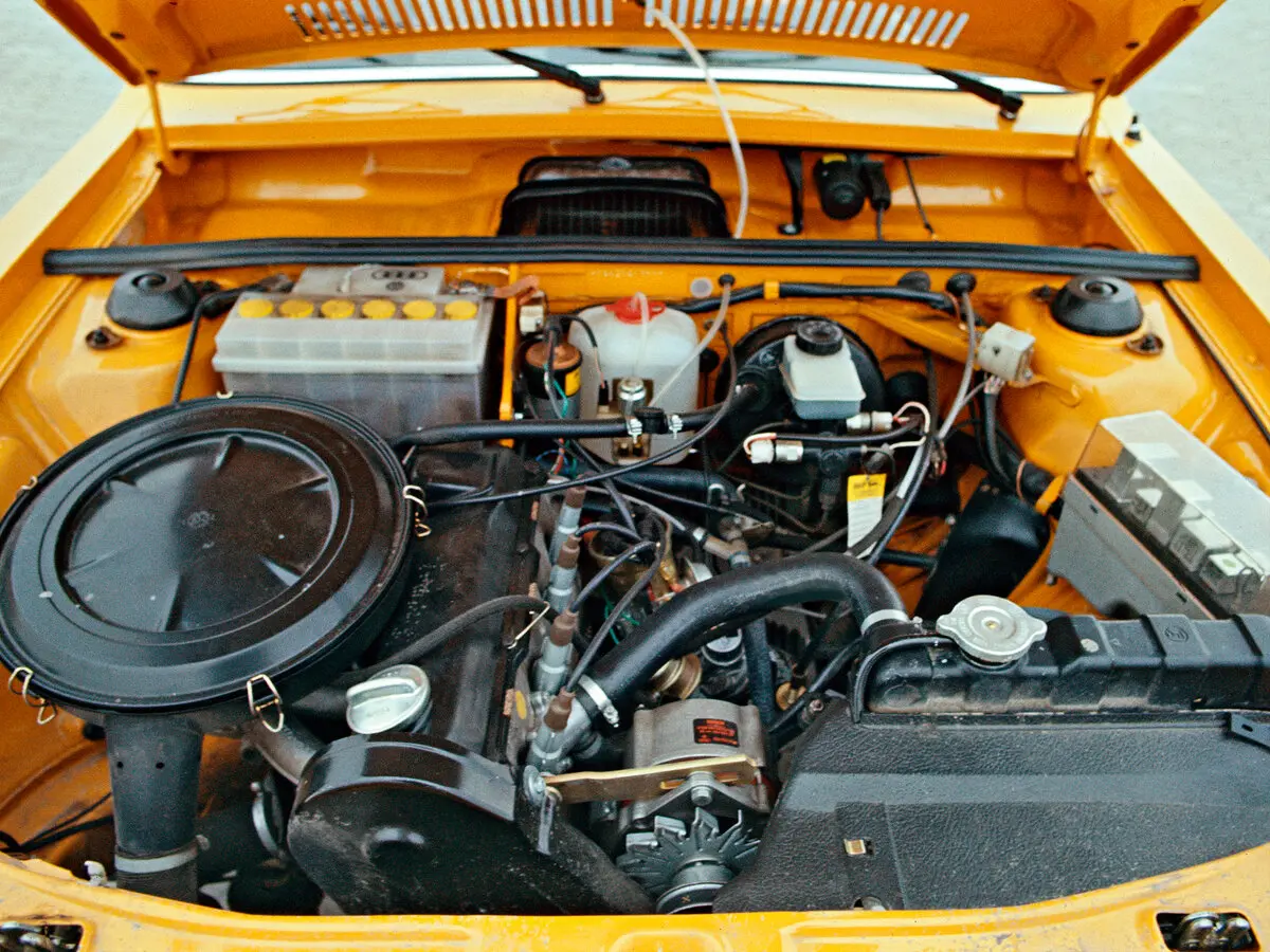 Audi 80 II (B1) Седан 2 дв. — photo 5