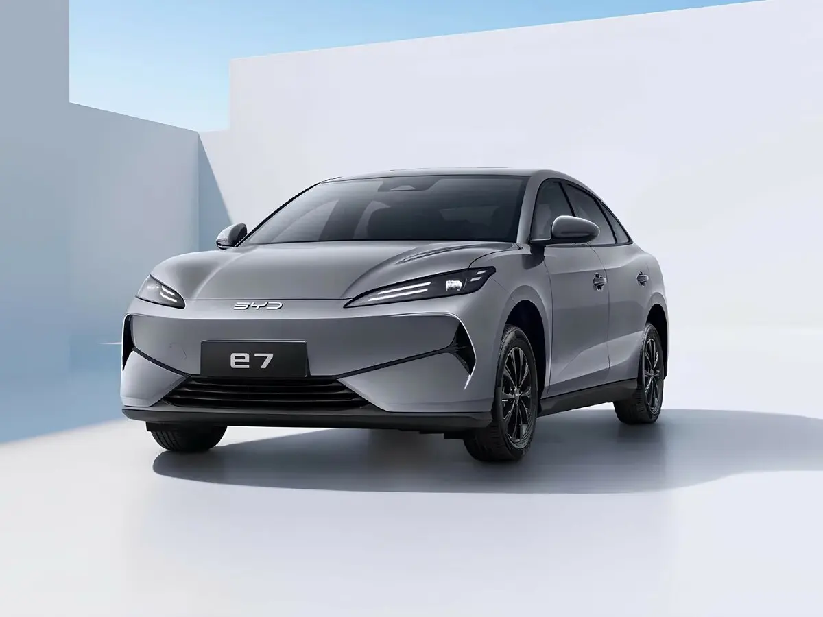 BYD E7 2025 – н.в.