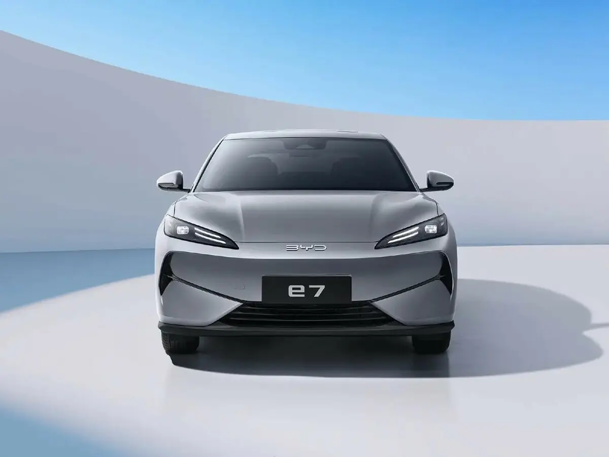 BYD E7 2025 – н.в. Седан — сүрөт 3