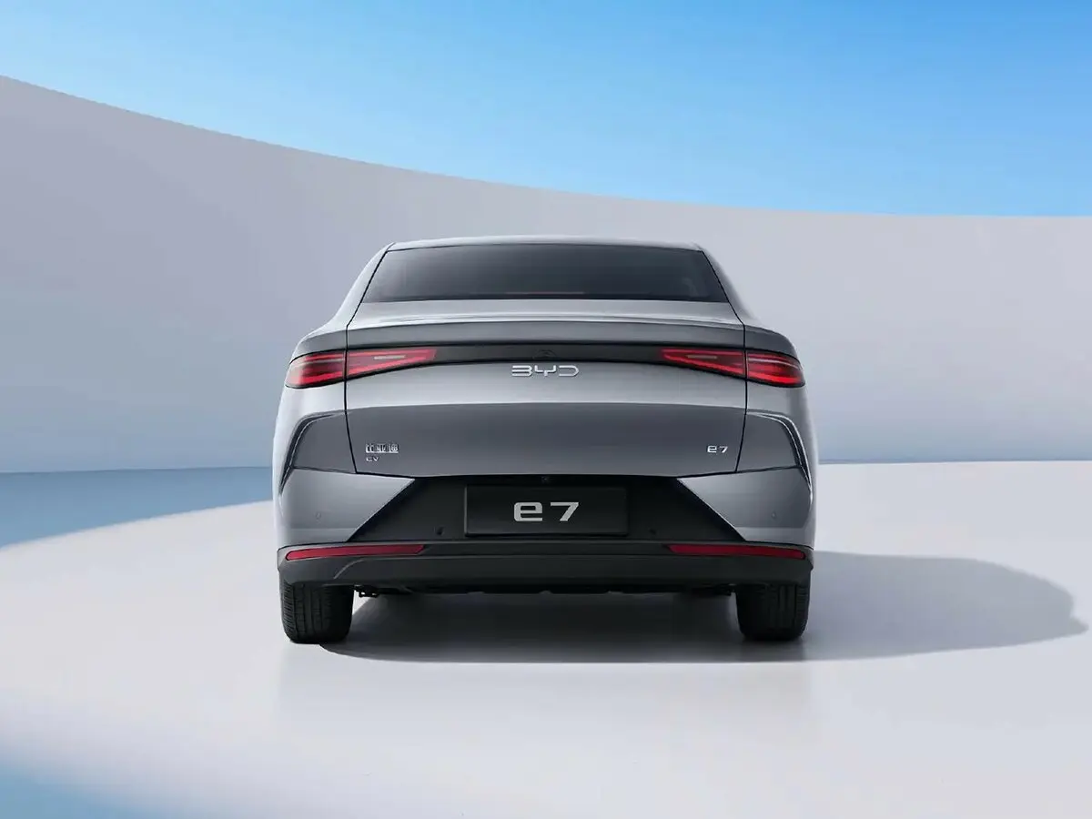 BYD E7 2025 – н.в. Седан — сүрөт 4