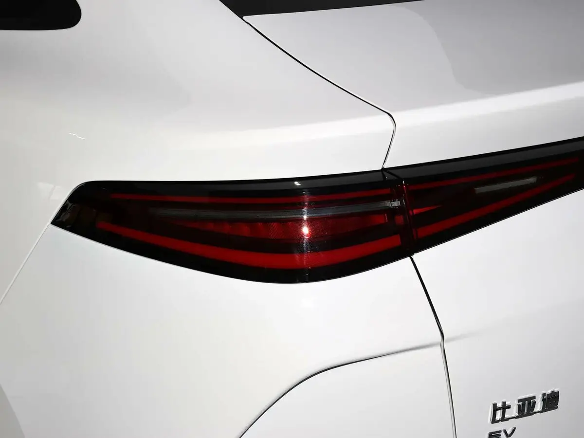 BYD E7 2025 – н.в. Седан — сүрөт 12