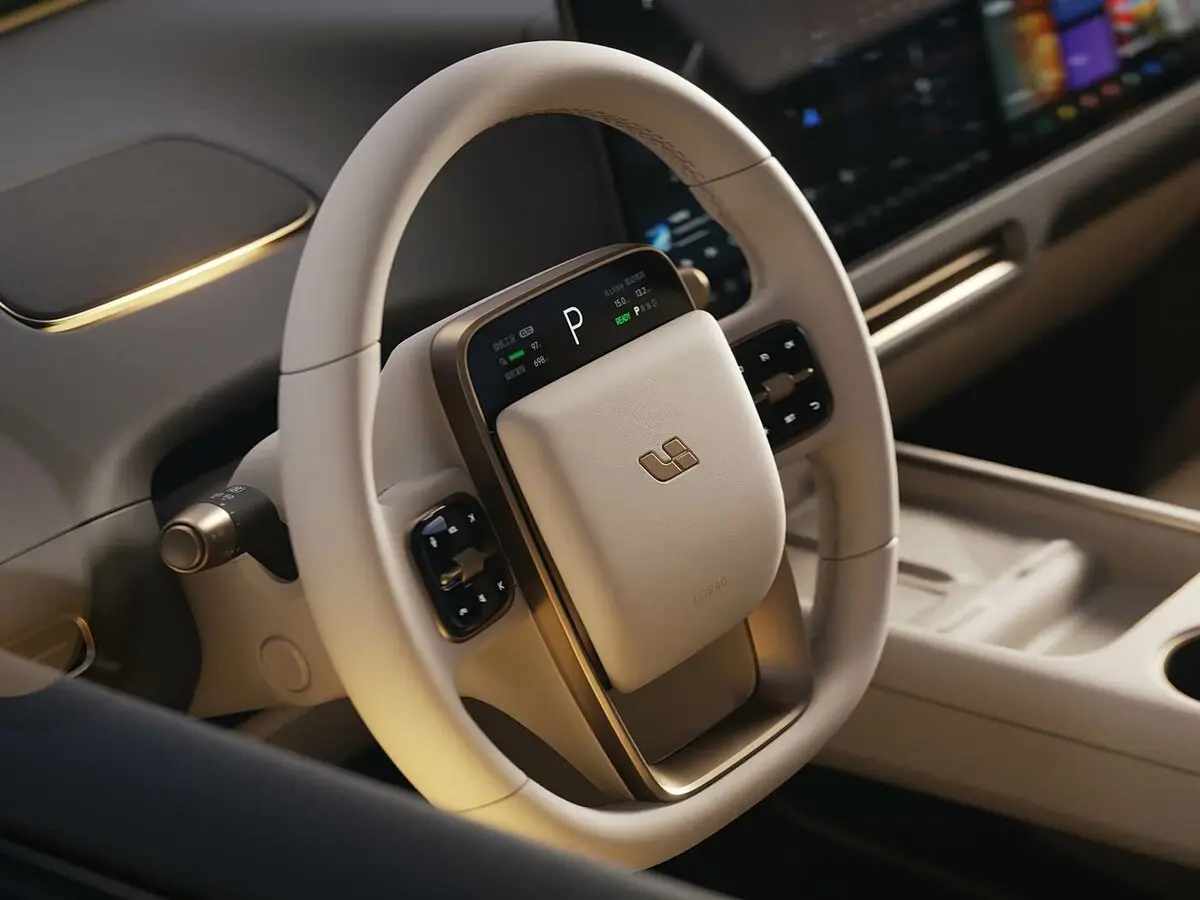 Li Auto (Lixiang) i8 2025 – н.в. Внедорожник 5 дв. — photo 7