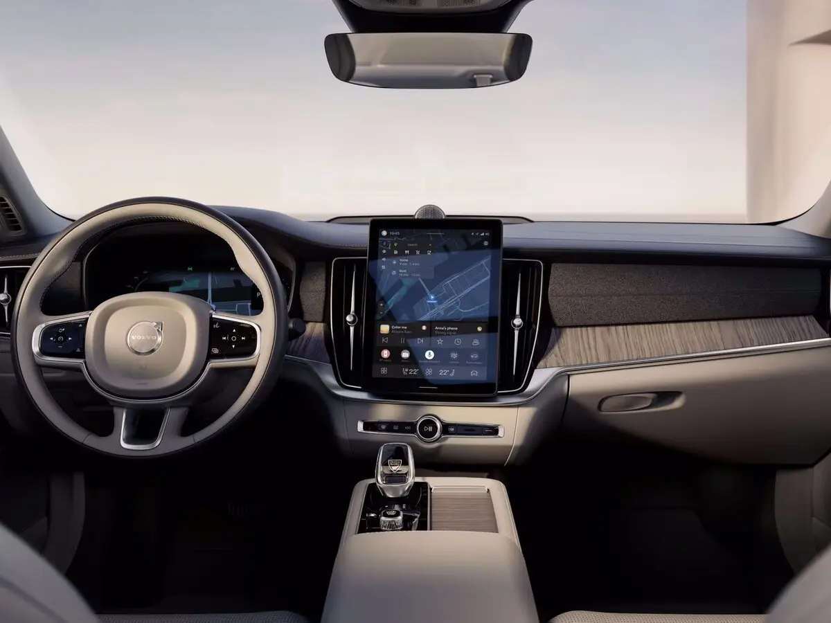 Volvo S90 II Рестайлинг 2 Седан — 照片 6