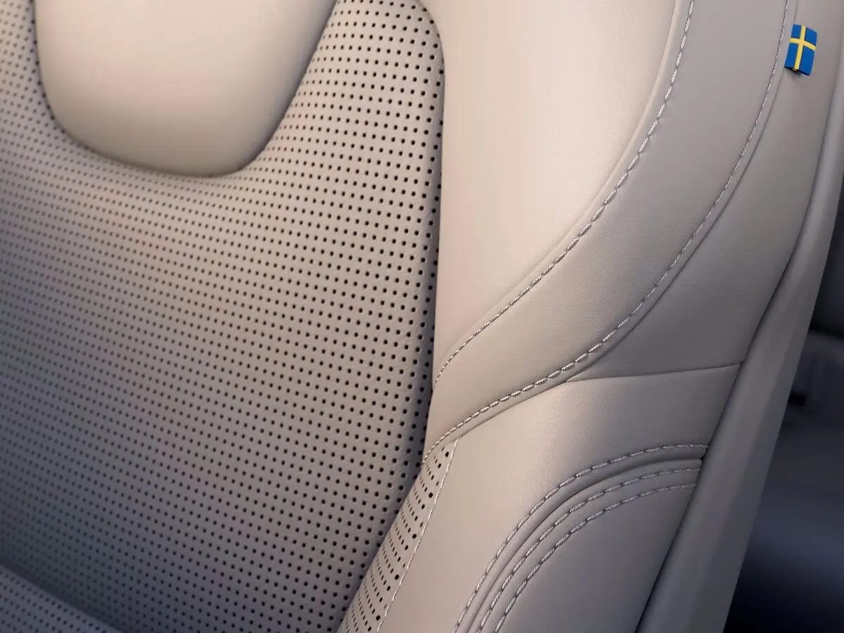 Volvo S90 II Рестайлинг 2 Седан — 照片 15