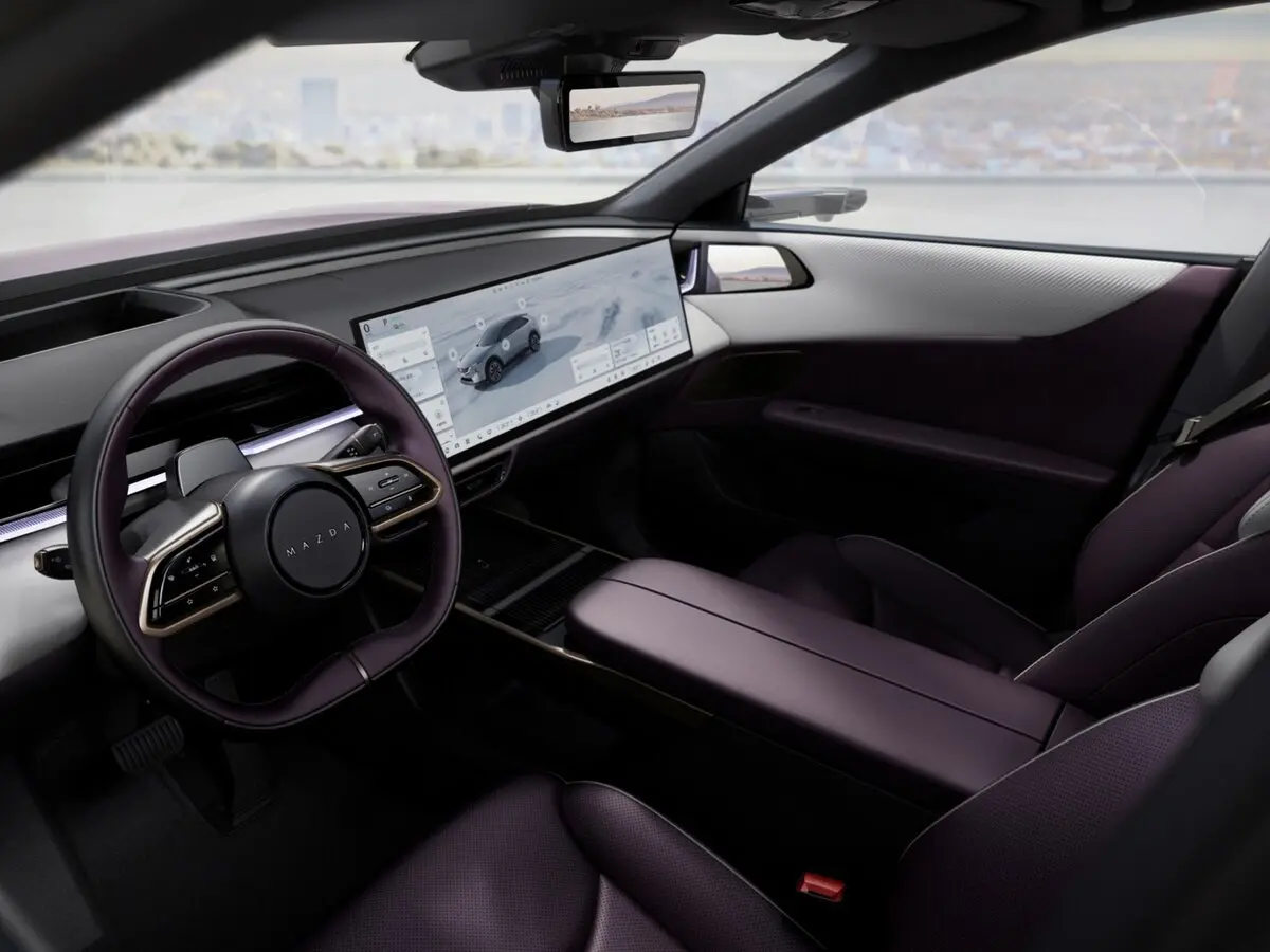 Mazda EZ-60 2025 – н.в. Внедорожник 5 дв. — 照片 7