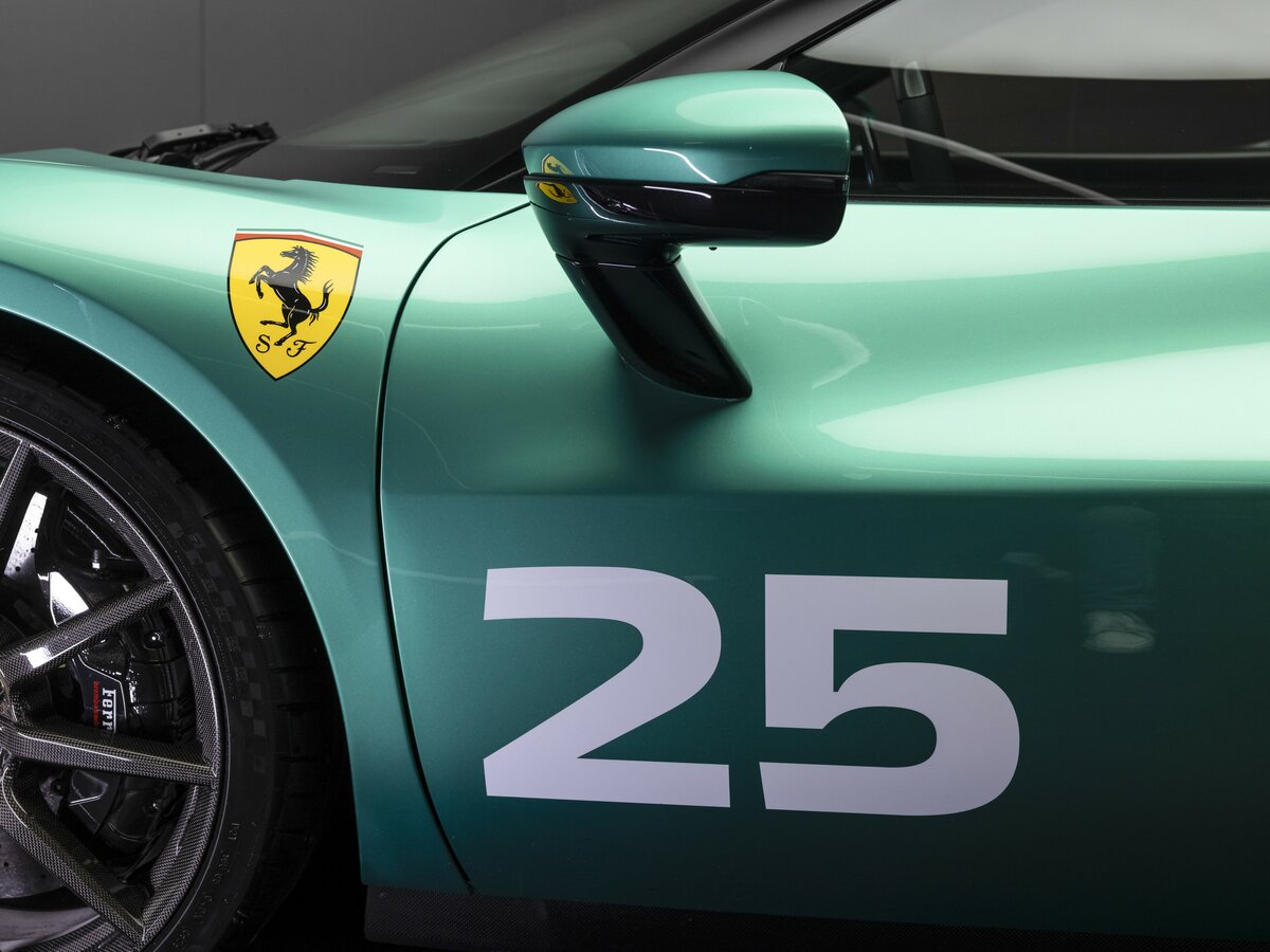 Ferrari 296 2021 – н.в. Купе Speciale