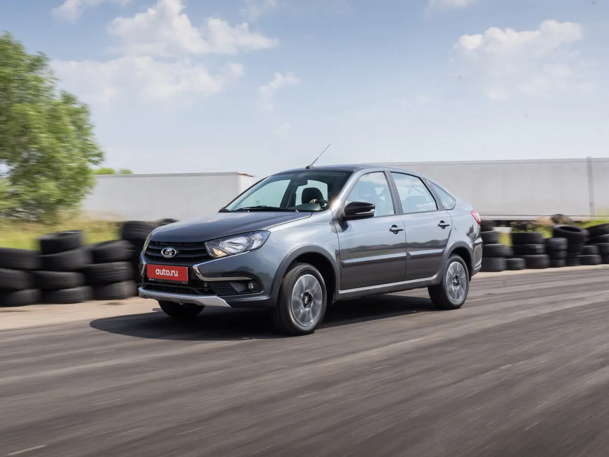Lada (ВАЗ) Granta I Рестайлинг Лифтбек Active Cross — photo 11