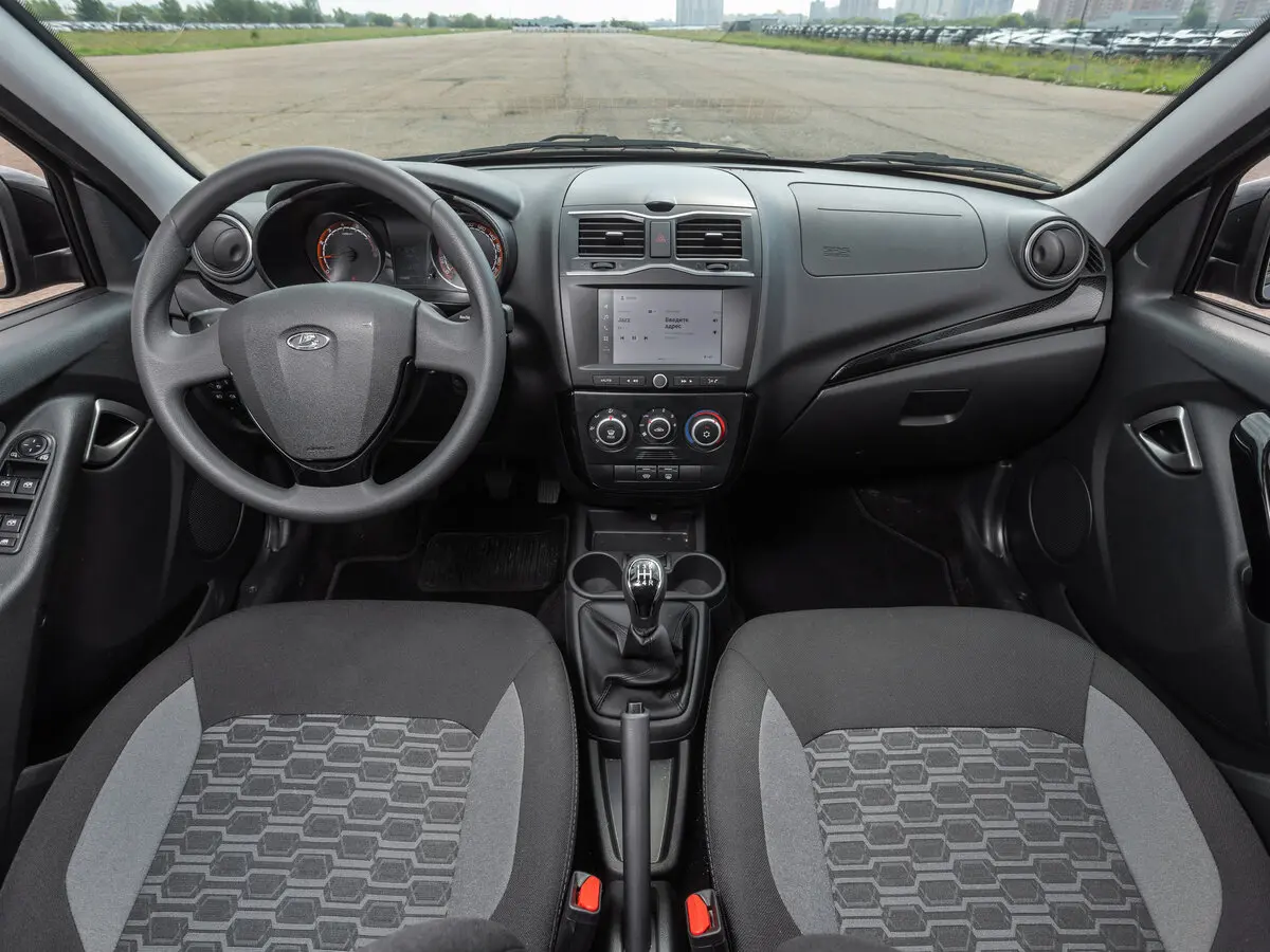 Lada (ВАЗ) Granta I Рестайлинг Лифтбек Active Cross — photo 14