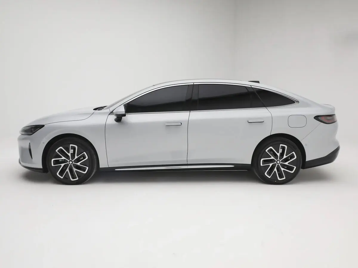Baojun Xiangjing 2025 – н.в. Хэтчбек 5 дв. PHEV — 照片 2