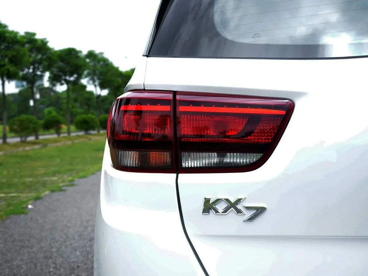 Kia KX7 2017 – 2021 Внедорожник 5 дв. — сүрөт 15