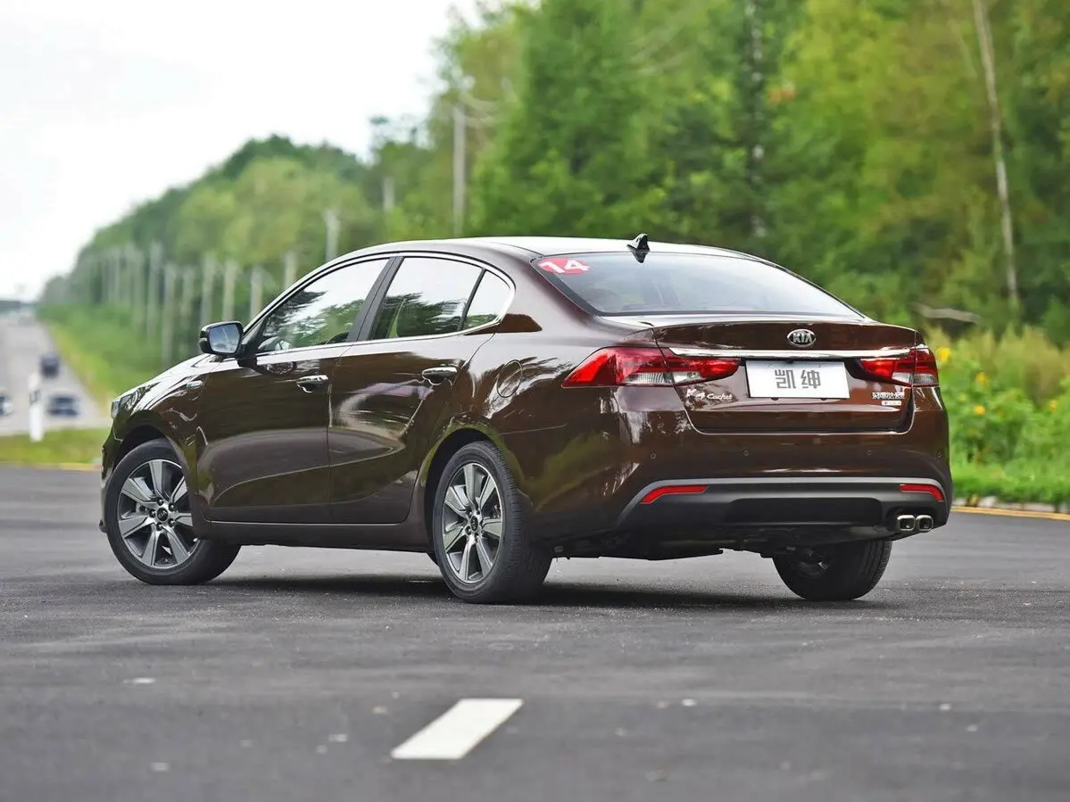 Kia Cachet 2014 – 2020 Седан — сүрөт 5