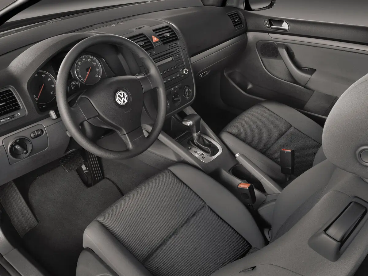 Volkswagen Rabbit II Хэтчбек 5 дв. — сүрөт 5