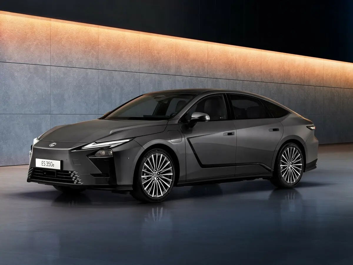 Lexus ES VIII