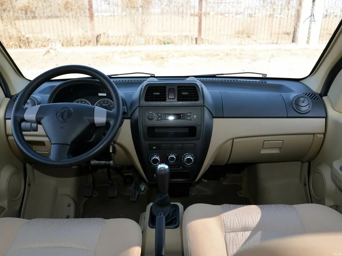 Dongfeng C36 I Минивэн — сүрөт 6