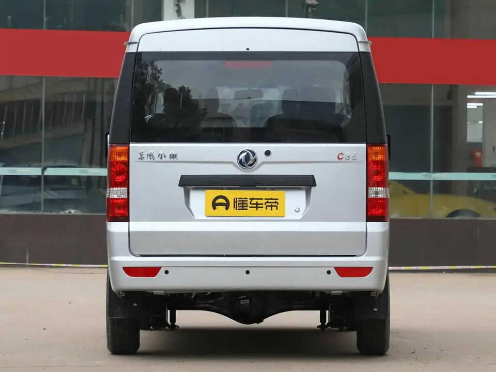 Dongfeng C36 I Рестайлинг Минивэн — photo 4