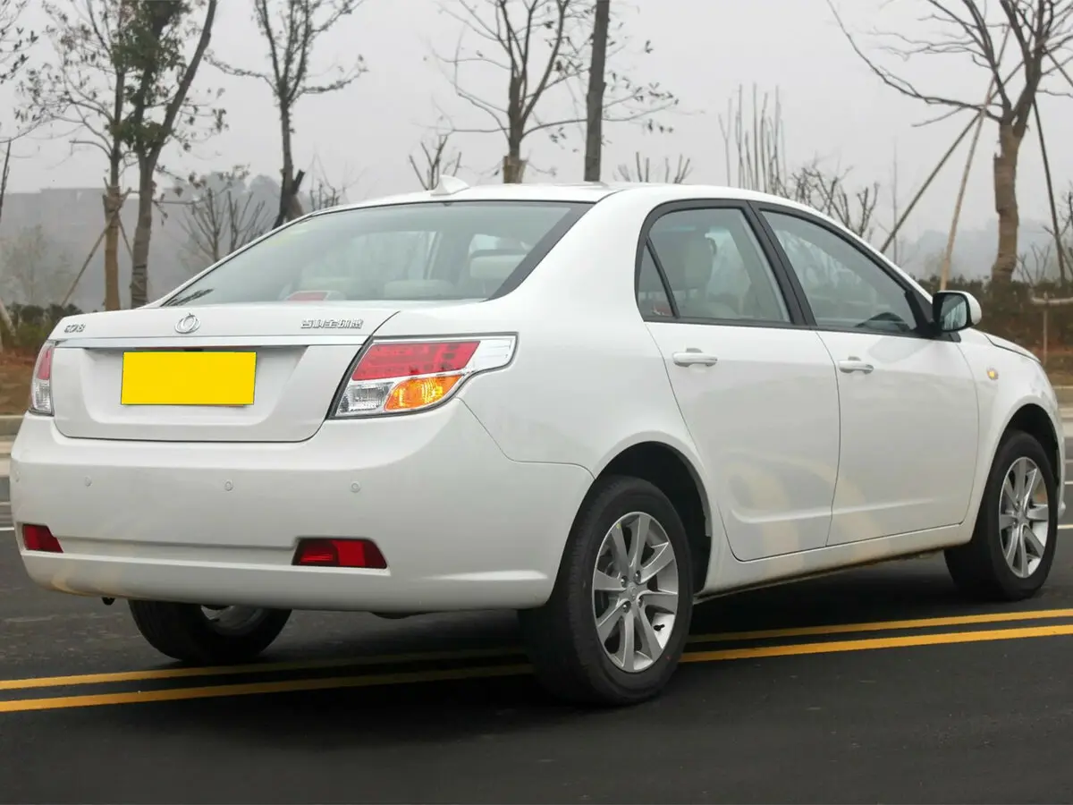 Geely GC7 2010 – 2013 Седан — сүрөт 3