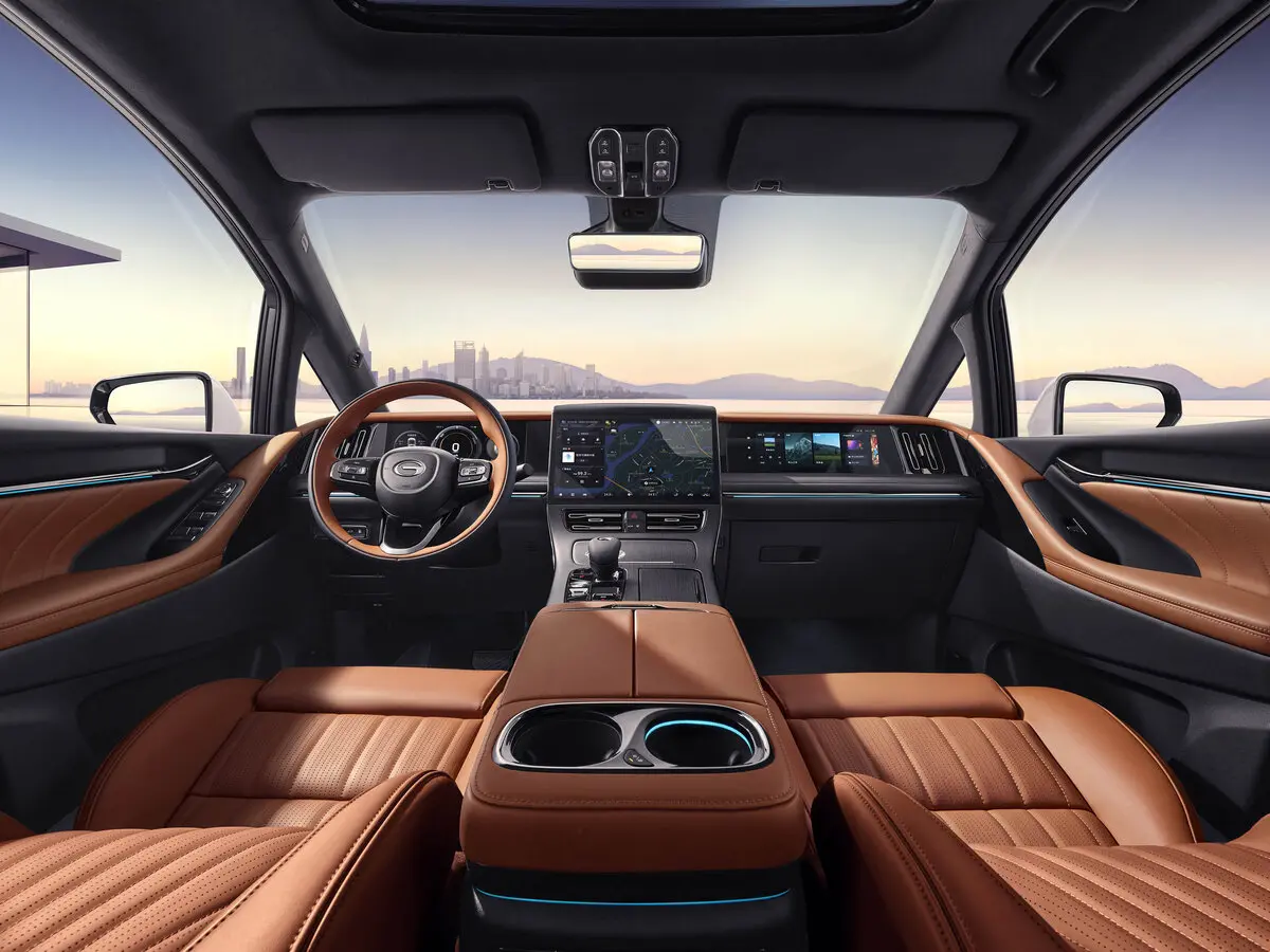 GAC Trumpchi E9 I Минивэн Master Edition — photo 5