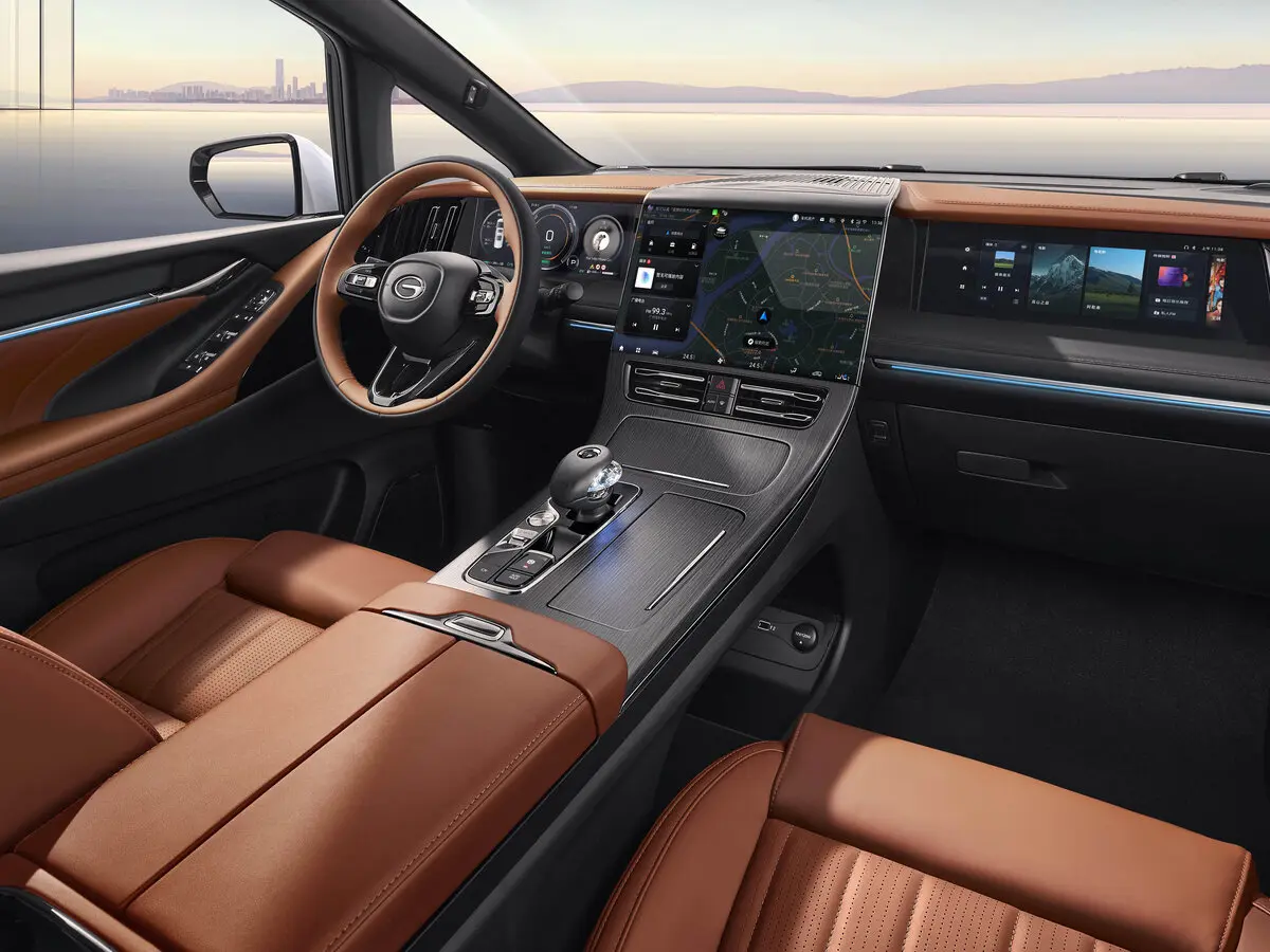 GAC Trumpchi E9 I Минивэн Master Edition — photo 6