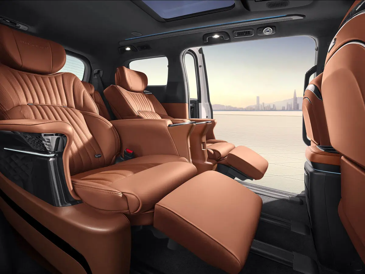 GAC Trumpchi E9 I Минивэн Master Edition — photo 8