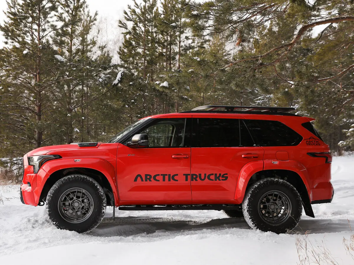 Toyota Sequoia III Внедорожник 5 дв. Arctic Trucks — фото 2