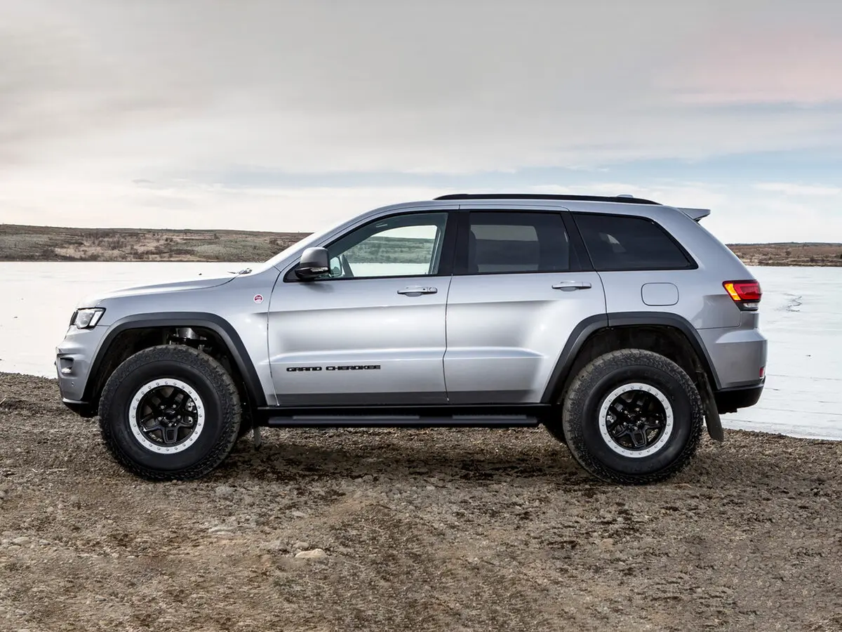 Jeep Grand Cherokee IV (WK2) Рестайлинг Внедорожник 5 дв. Arctic Trucks — photo 2