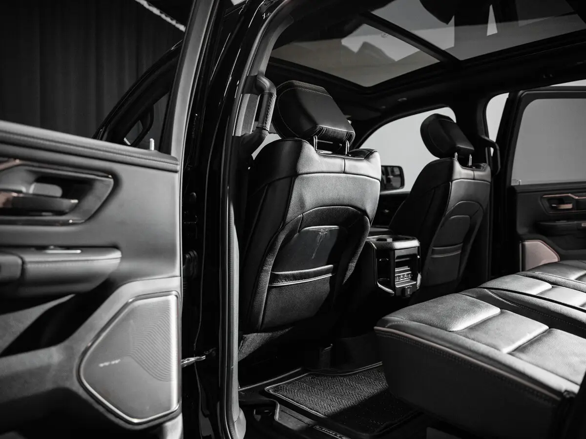 Ram 1500 V Пикап Двойная кабина Arctic Trucks — photo 9