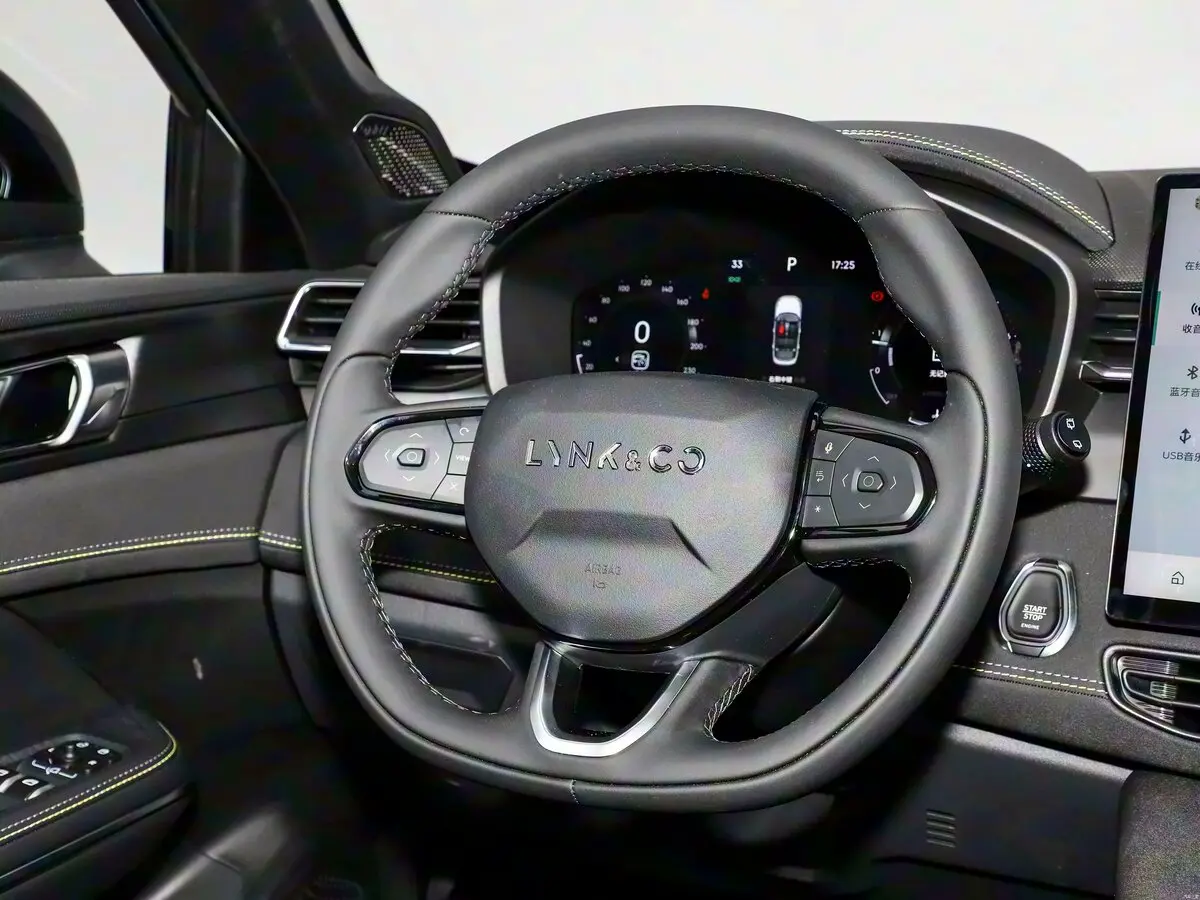 Lynk & Co 01 I Рестайлинг 2 Внедорожник 5 дв. — сүрөт 7