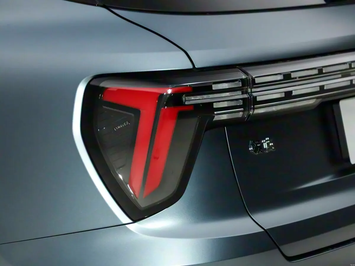 Lynk & Co 01 I Рестайлинг 2 Внедорожник 5 дв. — сүрөт 11