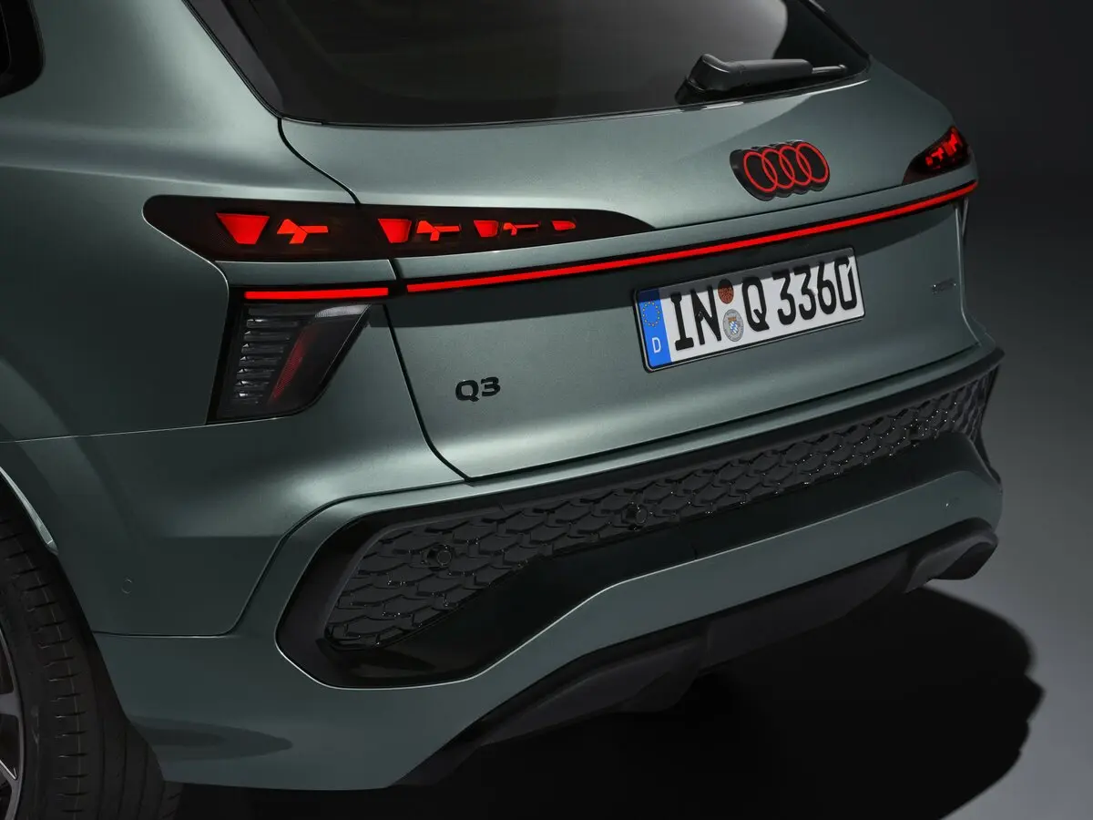 Audi Q3 III (FJ) Внедорожник 5 дв. — сүрөт 12