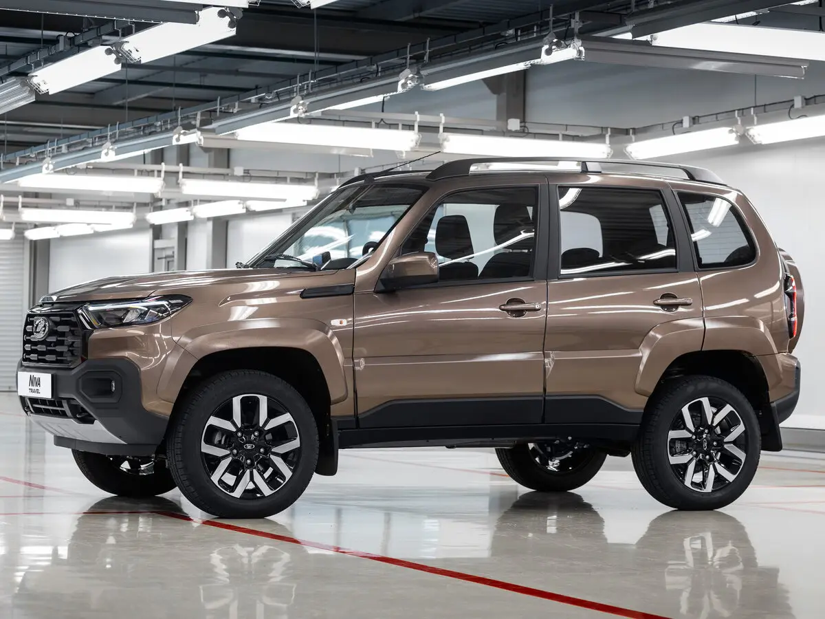 Lada (ВАЗ) Niva Travel I Рестайлинг Внедорожник 5 дв. — 照片 2
