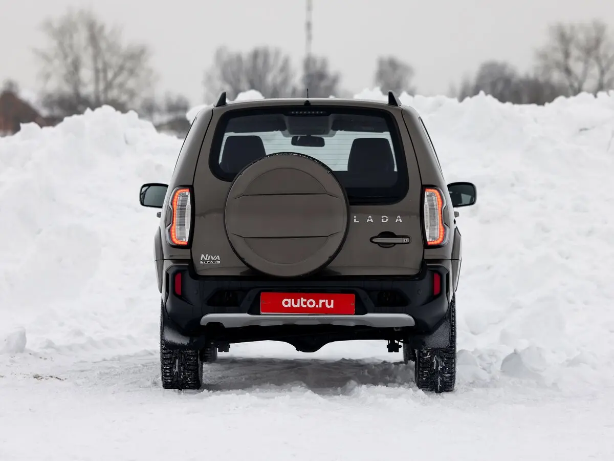 Lada (ВАЗ) Niva Travel I Рестайлинг Внедорожник 5 дв. — 照片 17