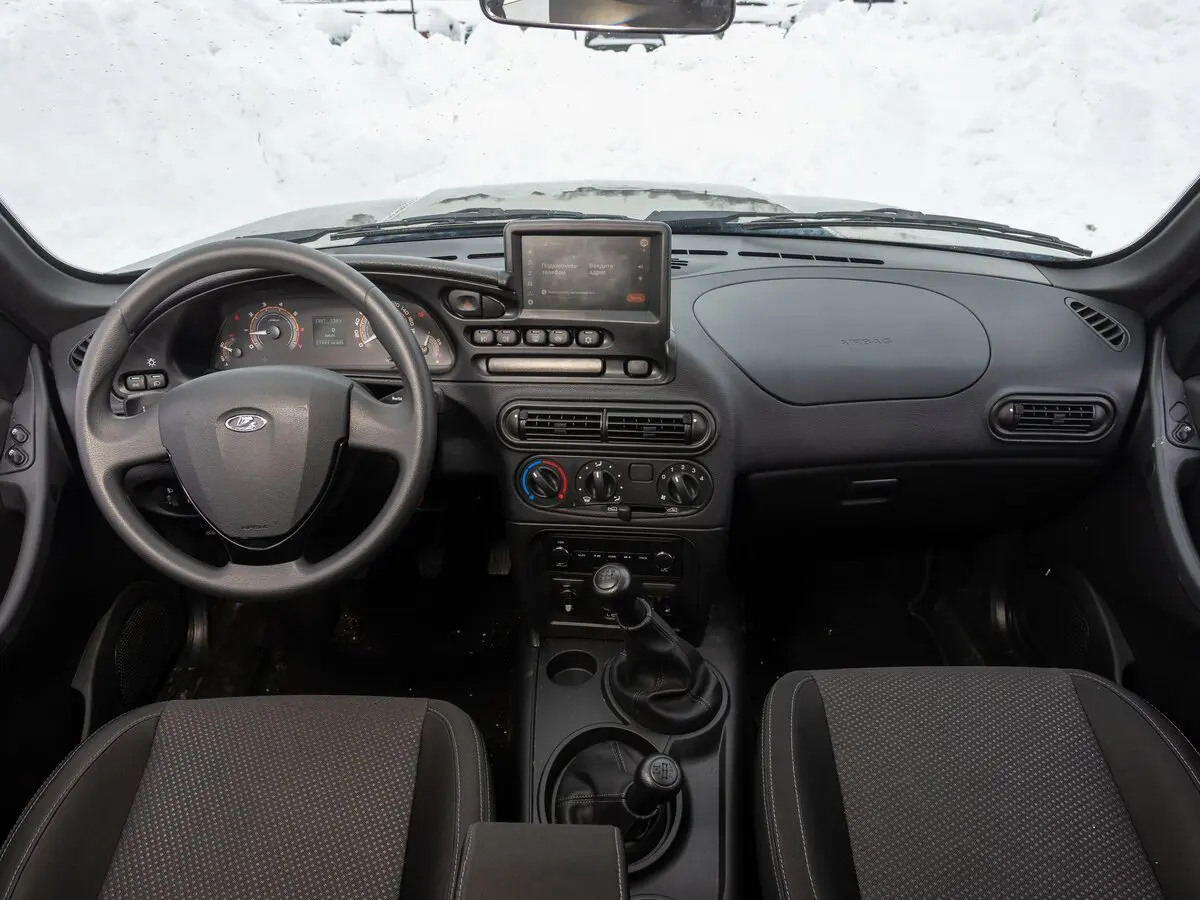 Lada (ВАЗ) Niva Travel I Рестайлинг Внедорожник 5 дв. — 照片 19