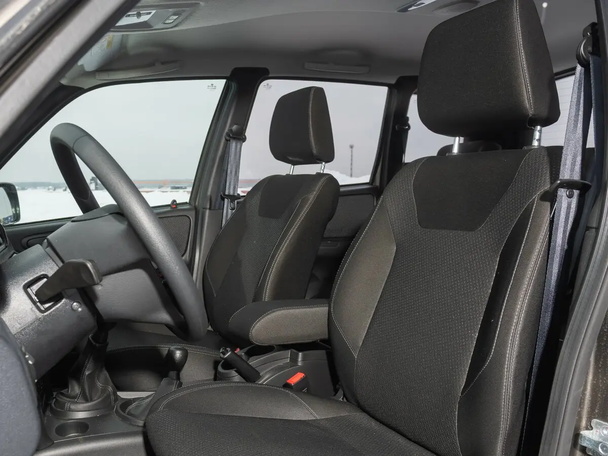 Lada (ВАЗ) Niva Travel I Рестайлинг Внедорожник 5 дв. — 照片 21