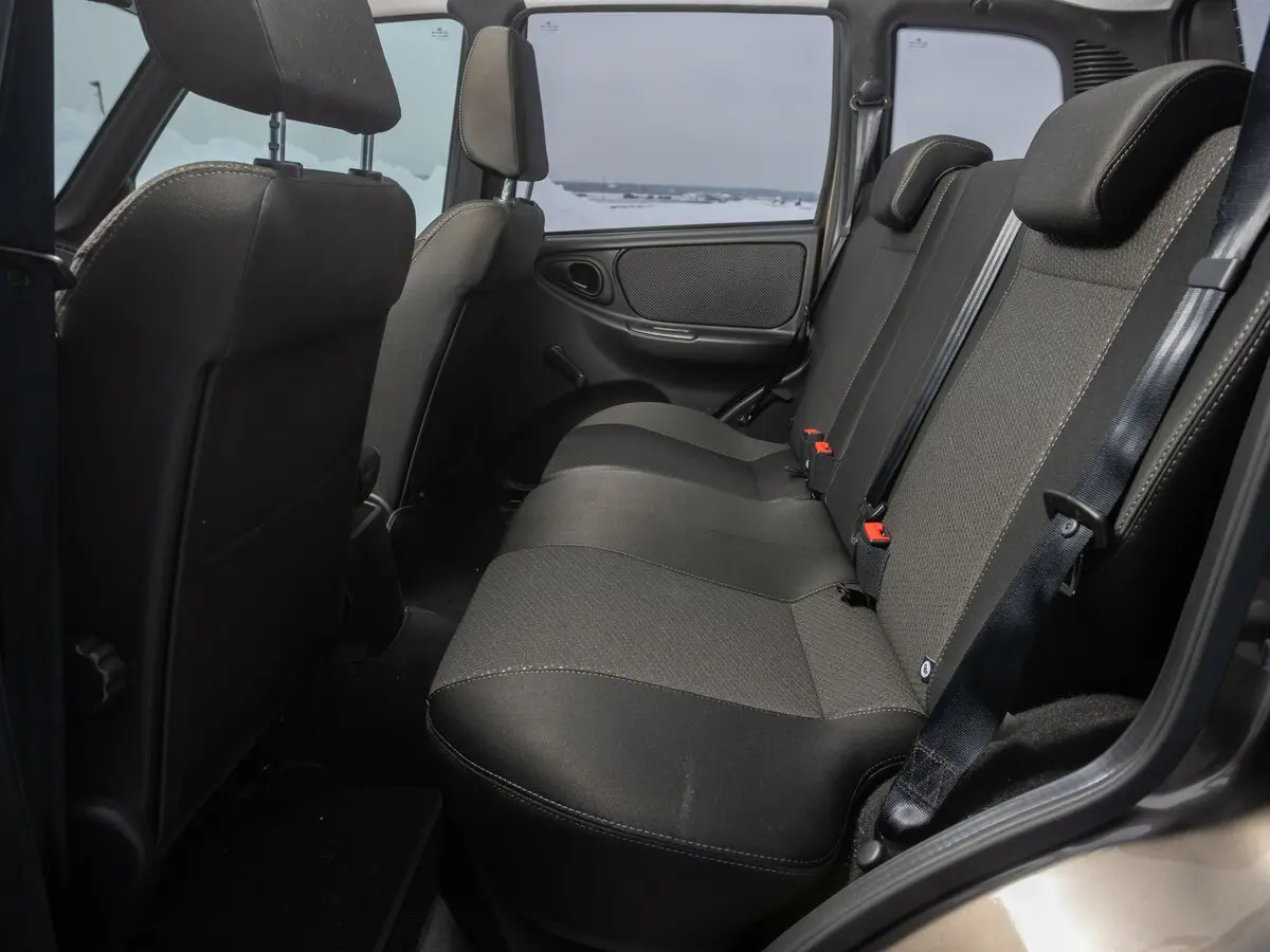 Lada (ВАЗ) Niva Travel I Рестайлинг Внедорожник 5 дв. — 照片 24