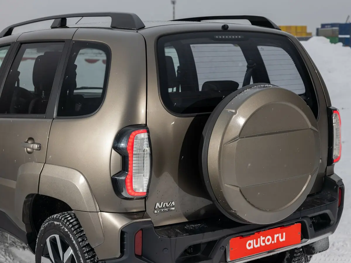 Lada (ВАЗ) Niva Travel I Рестайлинг Внедорожник 5 дв. — 照片 26