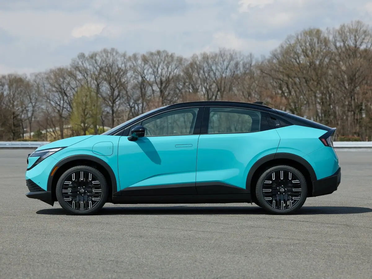 Nissan Leaf III (ZE2) Внедорожник 5 дв. — 照片 2