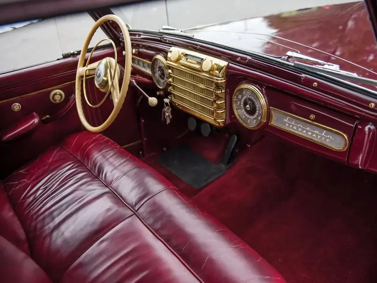 Lincoln Continental I Рестайлинг Купе — сүрөт 4
