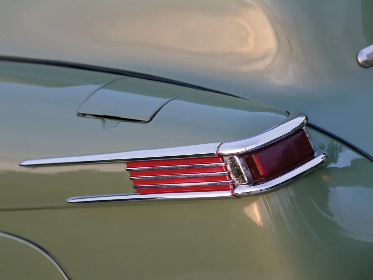 Lincoln Continental I Рестайлинг 2 Кабриолет — сүрөт 9