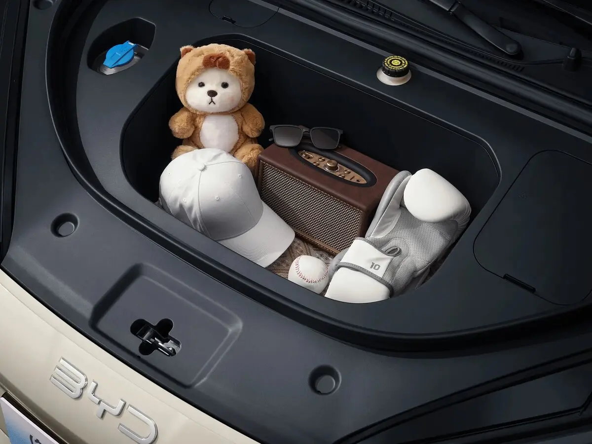 BYD Seal 06 I Седан EV — 照片 9