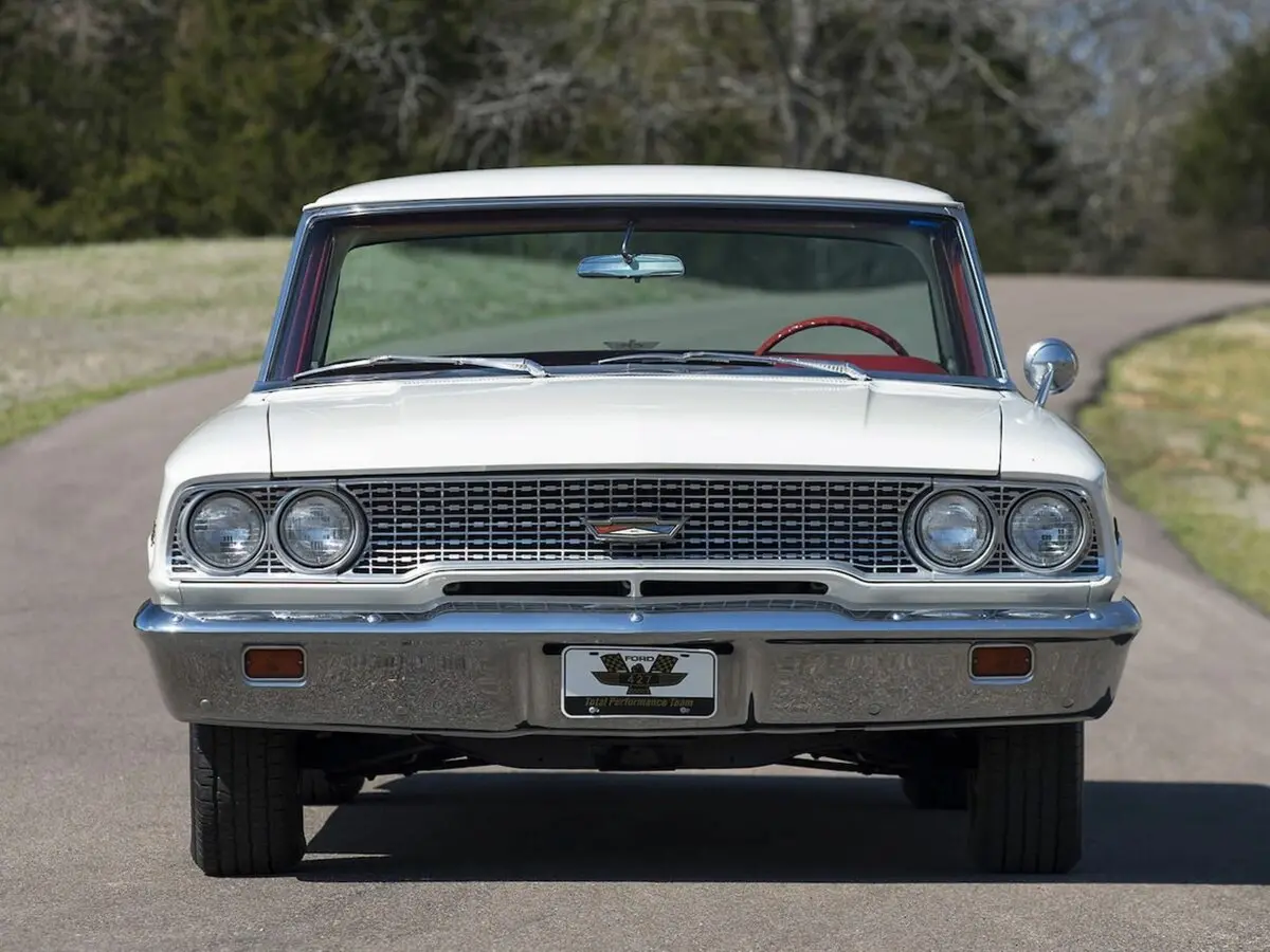Ford 300 1963 – 1963 Купе — сүрөт 2