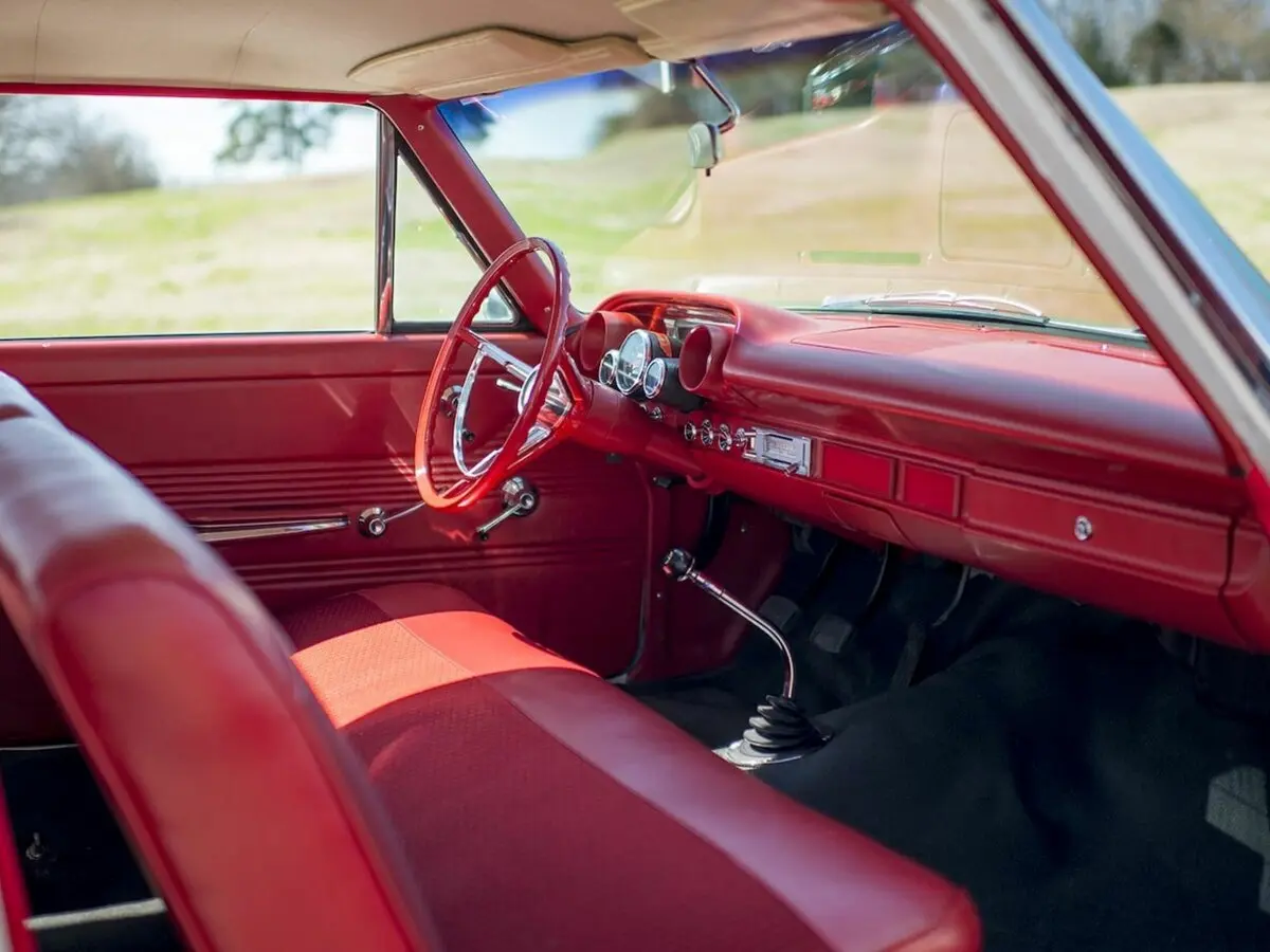 Ford 300 1963 – 1963 Купе — сүрөт 4