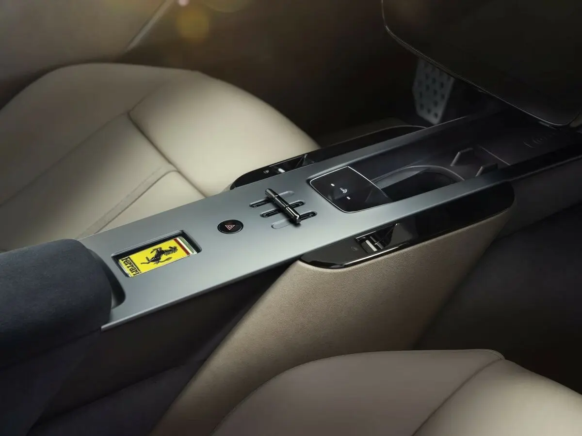 Ferrari Amalfi 2025 – н.в. Купе — сүрөт 11