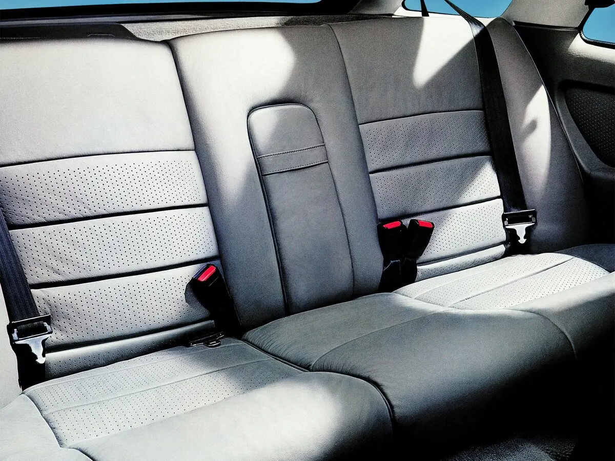 Merkur XR4Ti 1985 – 1989 Хэтчбек 3 дв. — сүрөт 7