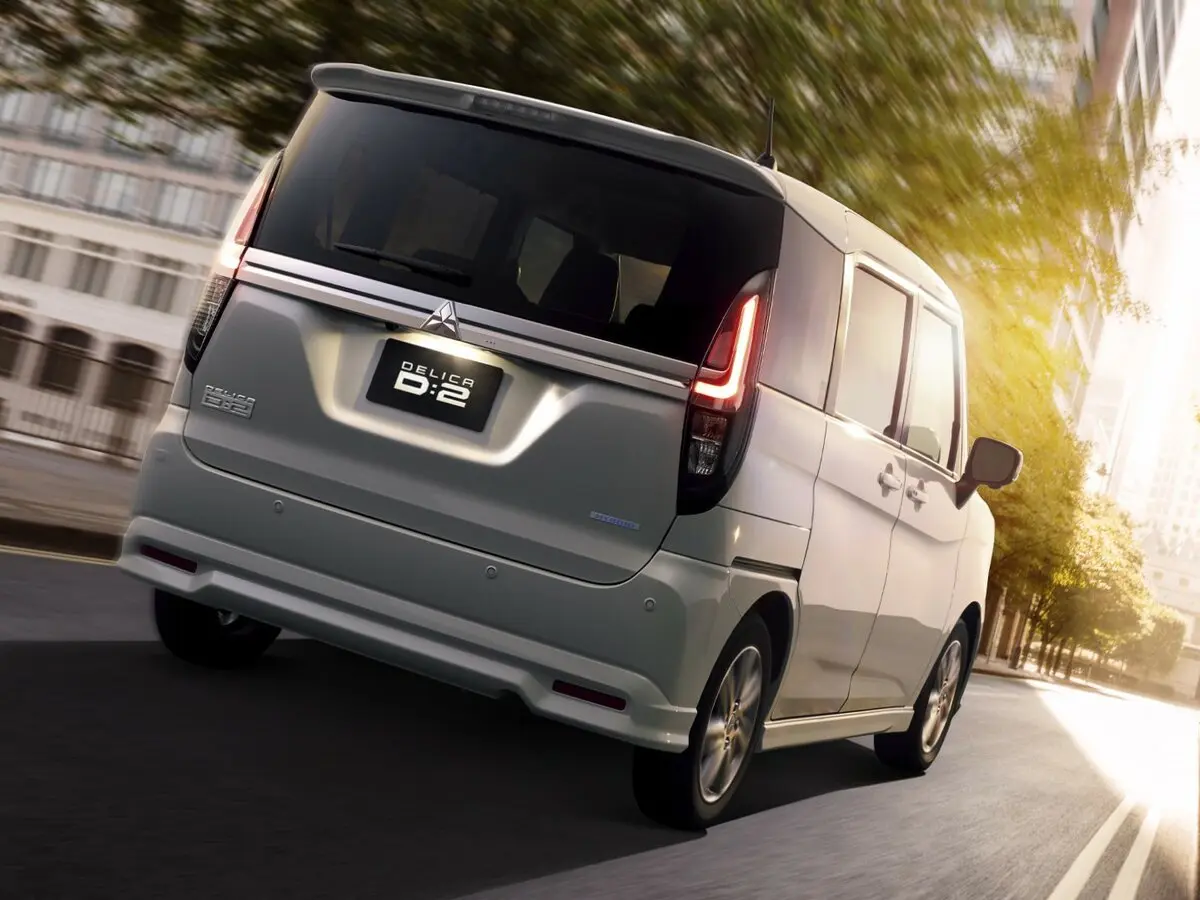 Mitsubishi Delica D:2 III Рестайлинг Микровэн — сүрөт 2