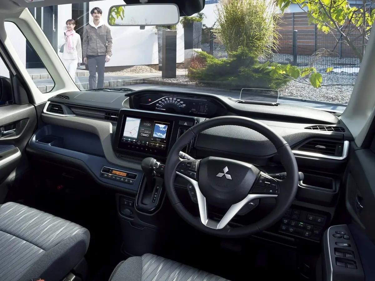 Mitsubishi Delica D:2 III Рестайлинг Микровэн — сүрөт 3