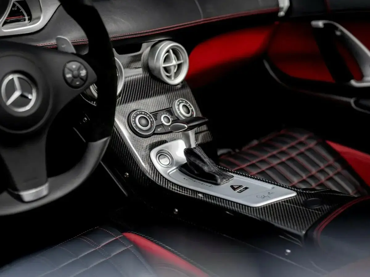 Mercedes-Benz SLR McLaren 2003 – 2009 Спидстер Stirling Moss — сүрөт 7