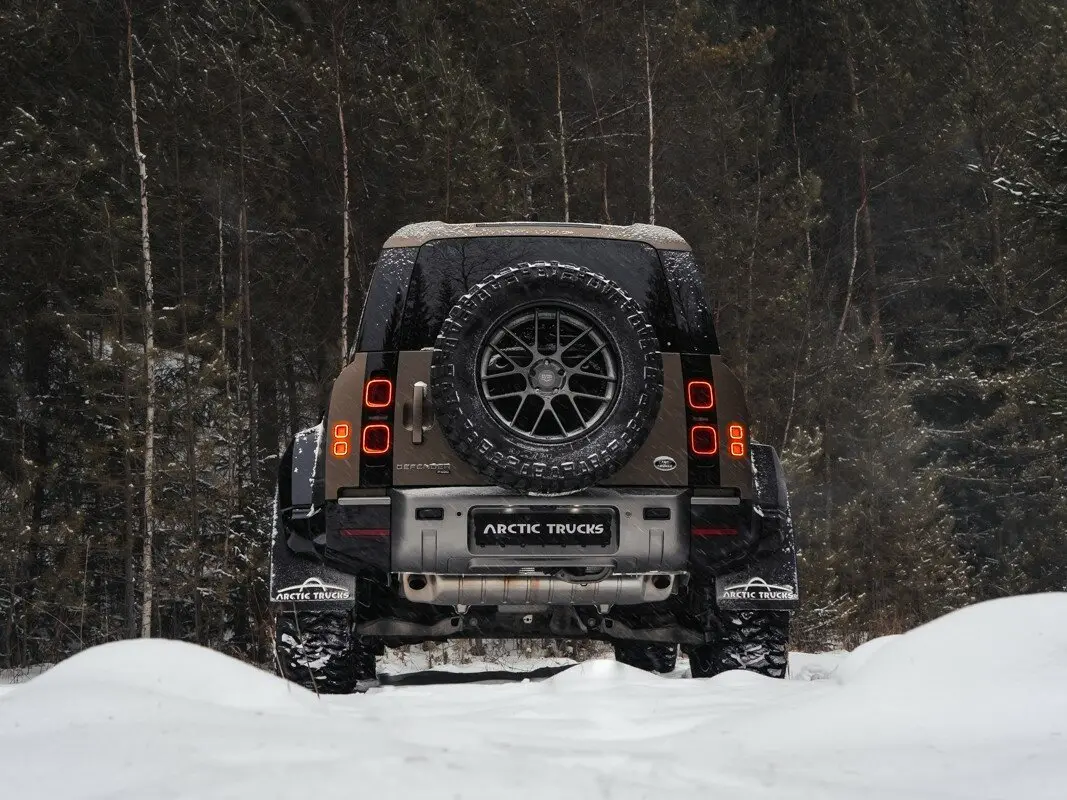 Land Rover Defender II Внедорожник 5 дв. Arctic Trucks AT35 — photo 4