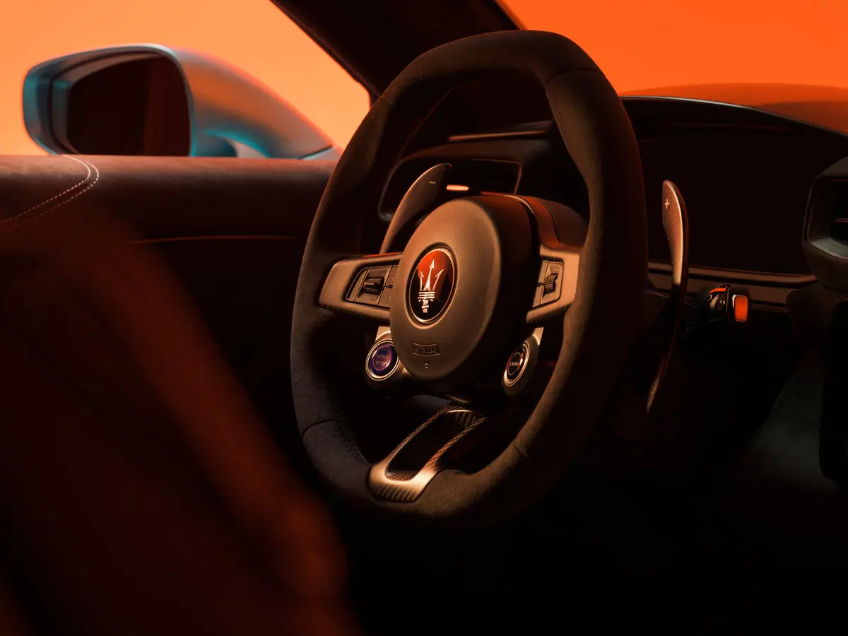 Maserati MCPura 2025 – н.в. Купе — сүрөт 5